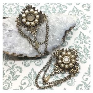Vintage looking Silver Faux Pearl Studded Earrings